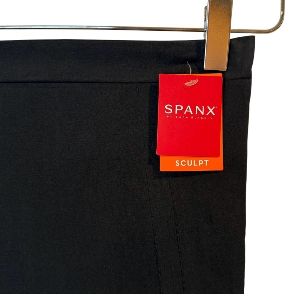 SPANX Black High Waisted Mid Thigh Seamless Targeted Sculpting Shorts Sz L - Picture 3 of 8